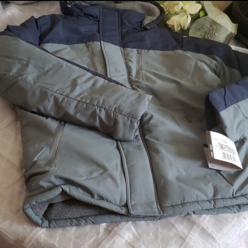NEW TOTES FLEECE COAT MEN'S SIZE S
